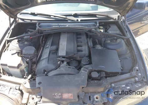 2003 BMW 325Xi из США, поврежденный, VIN WBAEU33423PM57718